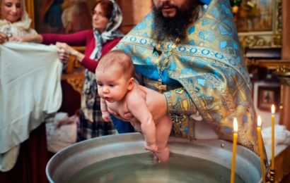 Крещение детей и взрослых — 24 февраля в Храме Святой Троицы!